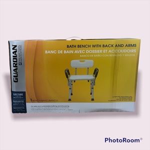 Bath bench with arms